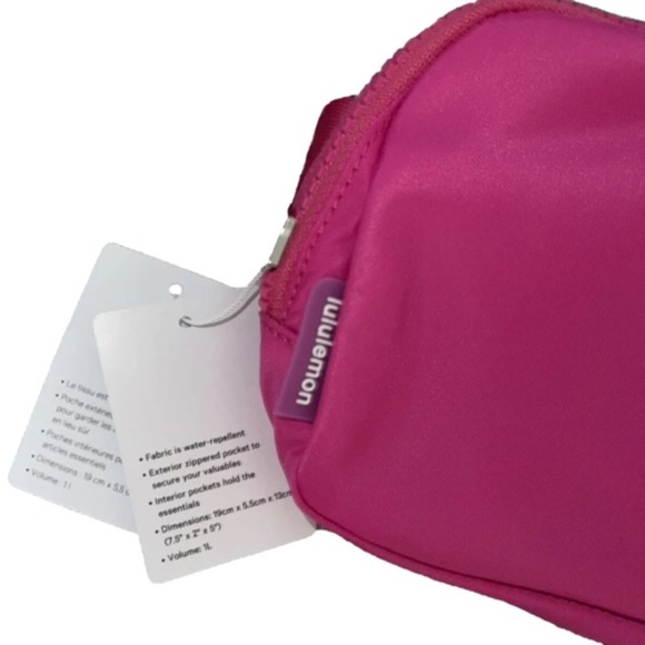 NWT SOLDOUT AUTHENTIC LULULEMON 1L EVERYWHERE BAG EBB SONIC PINK WHITE LETTERS - Picture 8 of 10